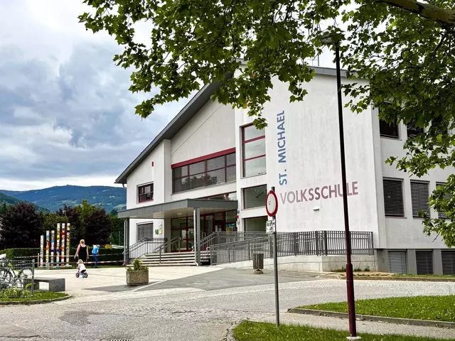 Das Volksschulgebäude ist bereits seit 55 Jahren ein fixer Bestandteil von St. Michael. | Foto: VS St. Michael