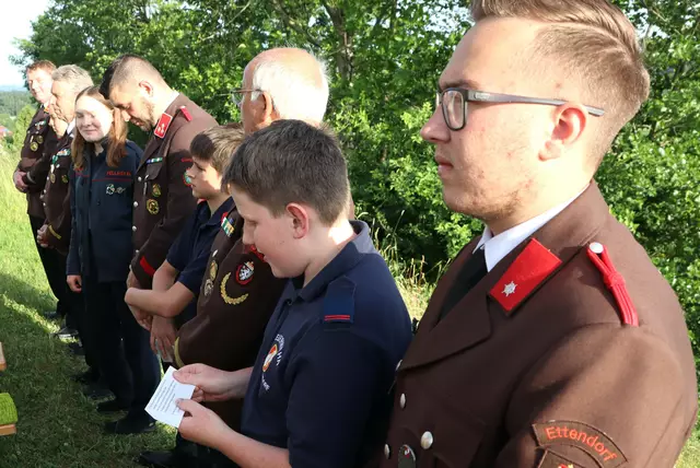 Alle Gäste standen in der schönsten Kathedrale der Welt - der Natur | Foto: Gerhard Langmann