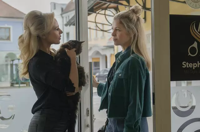 Silvia Schneider hatte auch einen Auftritt im Film "Zuagroast".  | Foto: Stefanie Leo