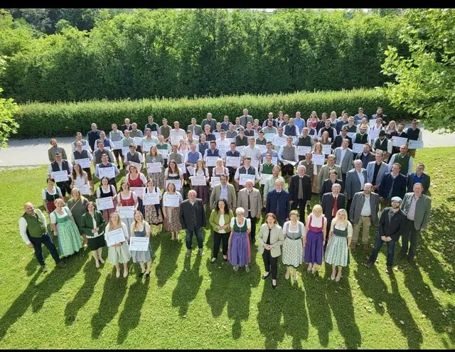 Gruppenbild der frisch gebackenen Meister der Bildungssaison 2024/25. | Foto: Markus Hohensinn