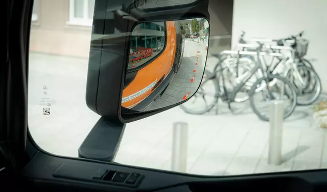 Der LKW-Fahrer sah die vorbeigehenden Schulkinder nicht. (Symbolbild) | Foto: Stadt Salzburg/Alexander Killer
