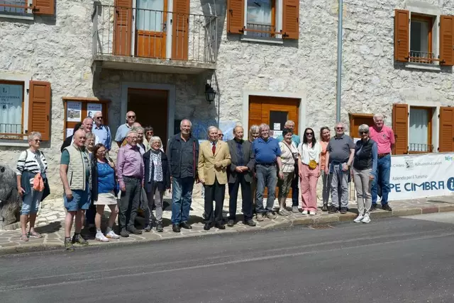 Die Reisegruppe in Lavarone. | Foto: Pommer