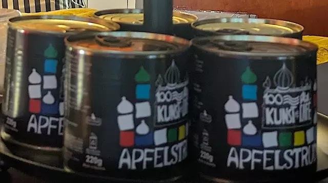 Kunst-Café in Hundertwasserhaus- Neuübernahme-Apfelstrudel to-go | Foto: Tatjana Christelbauer