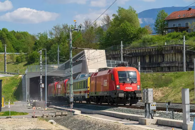 Blick auf das Koralmtunnel-Portal vor St. Paul im Lavanttal auf Kärntner Seite. | Foto: ÖBB