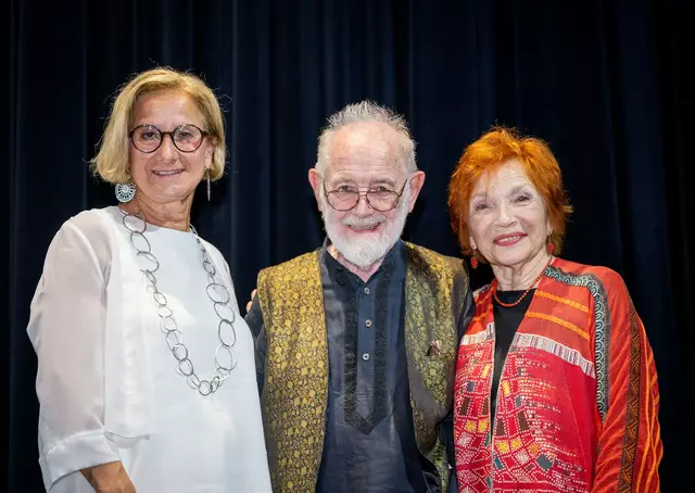 Landeshauptfrau Johanna Mikl-Leitner mit Komponist Kurt Schwertsik und seiner Frau Christa (v.l.).

 

 | Foto: NLK Pfeffer