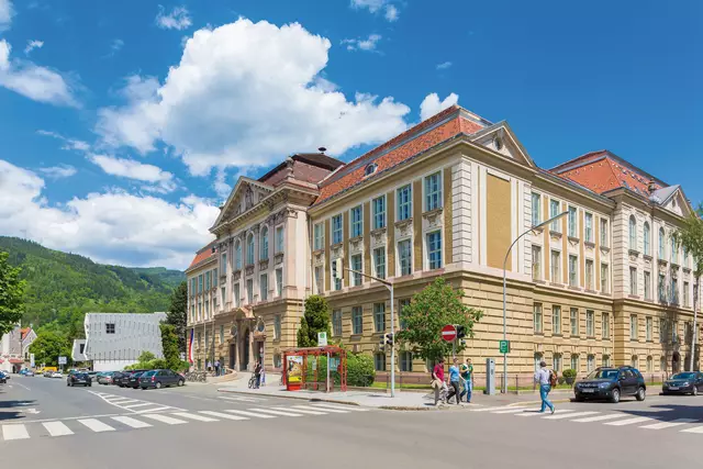 Die unmittelbare Nähe zur Universität macht den Bereich zu einer lebendigen Schnittstelle zwischen Forschung, Alltag und urbanem Lebensgefühl. | Foto: Montanuniversität Leoben