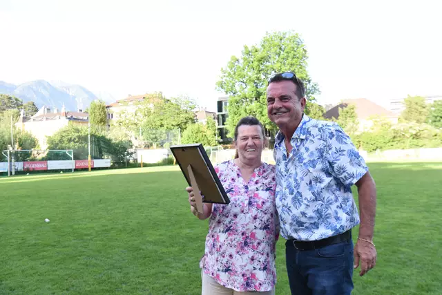 Ehrung für Manuela Hofer | Foto: zeitungsfoto.at