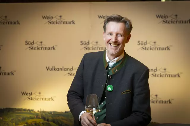 Der neue Landesweinbaudirektor sieht die Zukunft der steirischen Weinwirtschaft positiv. | Foto: Wein Steiermark/Werner Krug