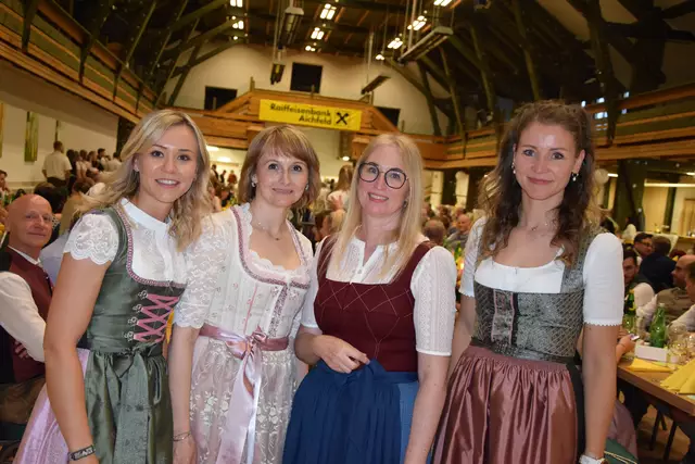 Michelle Kargl, Mersiha Leitner, Birgit Felfer und Barbara Grill wurden für die perfekte Organisation gelobt. | Foto: Verderber, Harald Tauderer