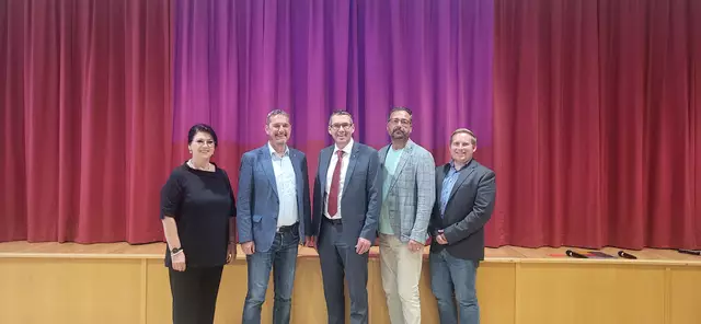 Heidemarie Kloiber, Christian Baumgarten, Bürgermeister Vogl, Martin Schröder und Georg Stimeder. (v.li.) | Foto: Hannes Ecker