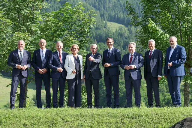 Die Landesleute Österreichs trafen sich heute in Leongang in Salzburg. Neben Reformen stand der Kampf gegen Onlineradikalisierung auf der Agenda. | Foto: Land Salzburg/Franz Neumayer