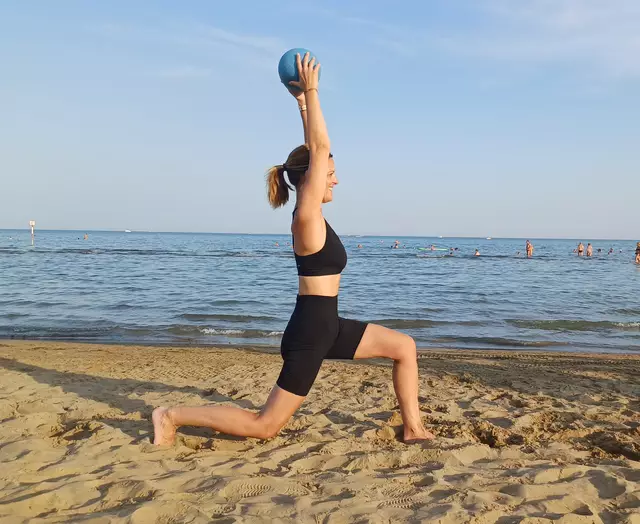 „Kein Körperteil hat mich seit jeher mehr fasziniert als das weibliche Becken“, beschreibt Boruta ihre Faszination für den weiblichen Körper. | Foto: Kerstin Boruta