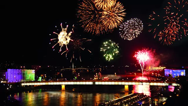 Gemeinsam mit zwei Event-Agenturen veranstaltet die Stadt Linz nach sechs Jahren Pause wieder eine Silvesterparty am Linzer Hauptplatz. | Foto: WGD Donau Oberösterreich Tourismus GmbH/Sigalov