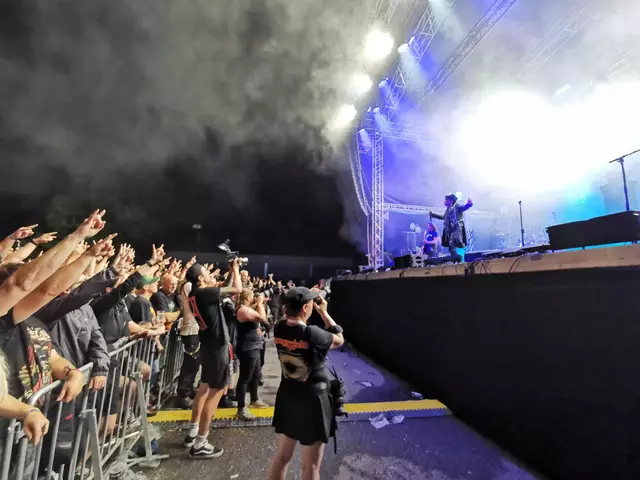 Metalheads hautnah am Geschehen... Area53 ist einfach genial! | Foto: Eva-Maria Leodolter