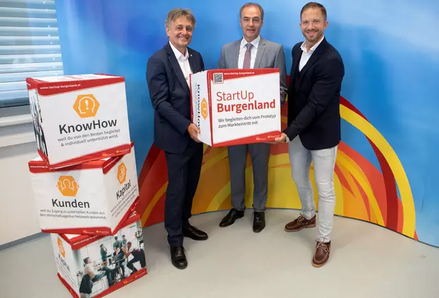 StartUp Burgenland vorgestellt: Michael Gerbavsits (Wirtschaftsagentur Burgenland), Wirtschaftslandesrat Leonhard Schneemann und StartUp Burgenland-Leiter Martin Trink | Foto: Landesmedienservice