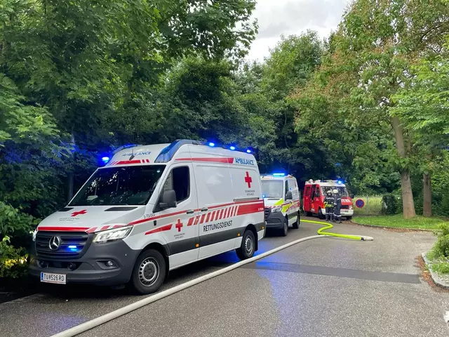 Einsatz der Rettungskräfte im St. Pöltner Stadtteil Wagram. | Foto: DOKU-Niederösterreich