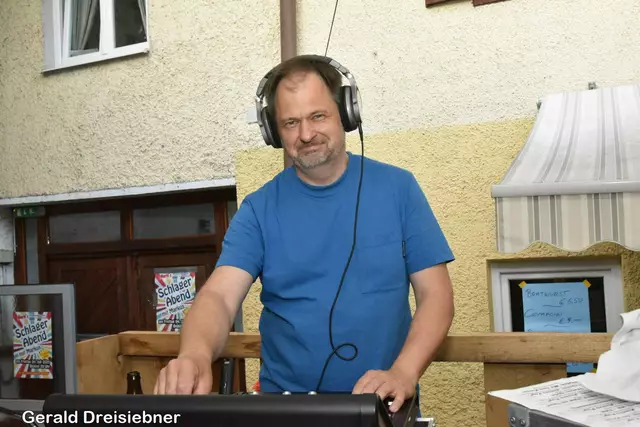 Tontechniker Robert Koller  | Foto: Gerald Dreisiebner