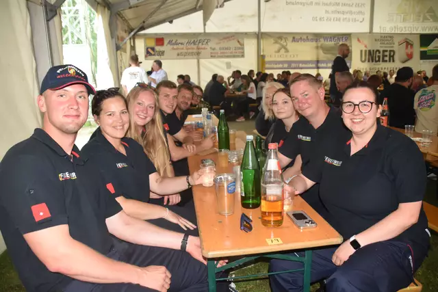 Die Feuerwehr Welgersdorf war am Sonntag ebenfalls beim Frühschoppen. | Foto: Michael Strini