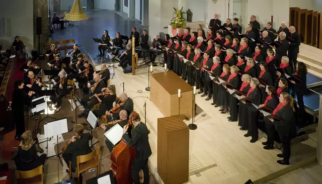 Chor der Stadtpfarre Knittelfeld mit Orchesterbegleitung. | Foto: ©Walter Schindler