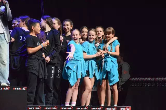 Shiny Girls mit "You Can't Stop The Beat" auf dem 3. Platz | Foto: Doris Rupp