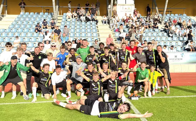 Schon nach dem Sieg gegen Schwaz konnten die Kitzbüheler jubeln. | Foto: as.sportphotography