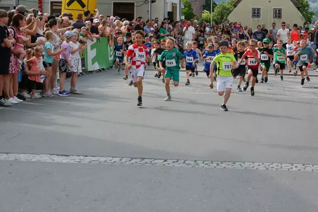Beim Sommernachtslauf in St. Margarethen waren auch viele Kinder am Start. | Foto: Eventgucker Sportfotos