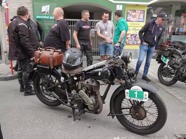 Das älteste Fahrzeug dieser Jubiläums-Oldtimerrallye. 