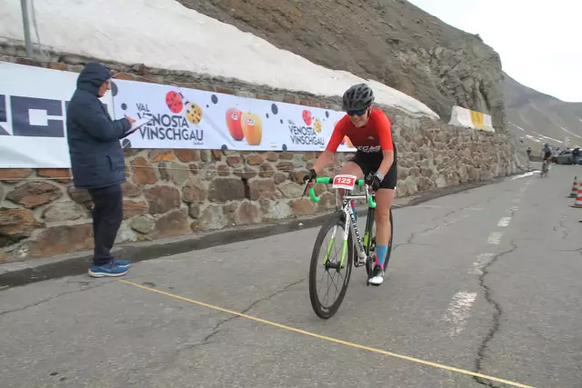 Was für ein Finale: Julia Sörgel dominierte am 7. Juni die Schlussetappe des Südtirol Bergcups auf das Stilfserjoch. | Foto: ARSV Vinschgau