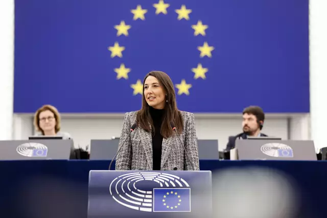 Europaabgeordnete Sophia Kircher verweist im Kampf gegen Desinformation auf den Digital Services Act und den AI-Act als wesentliche Instrumente.  | Foto: EP