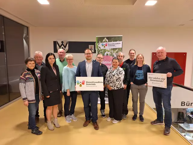 Mit einem eigenen, themenbezogenen Workshop wurde das Projekt "Bienenfreundliche Gemeinde" dieses Jahr in Weißkirchen gestartet. | Foto: Geimende Weißkirchen
