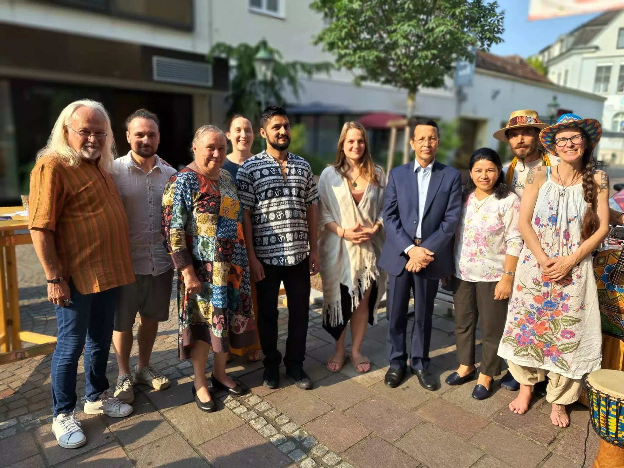 Erlebe-Nepal-feiert-Sommerfest-und-3-j-hriges-Jubil-um