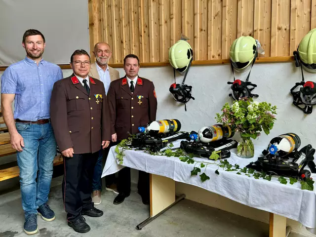 GfGR Andreas Holzmüller, Gerhard Holzmüller, Bgm. Josef Schaden, Markus Koppensteiner. | Foto: Gemeinde Schweiggers