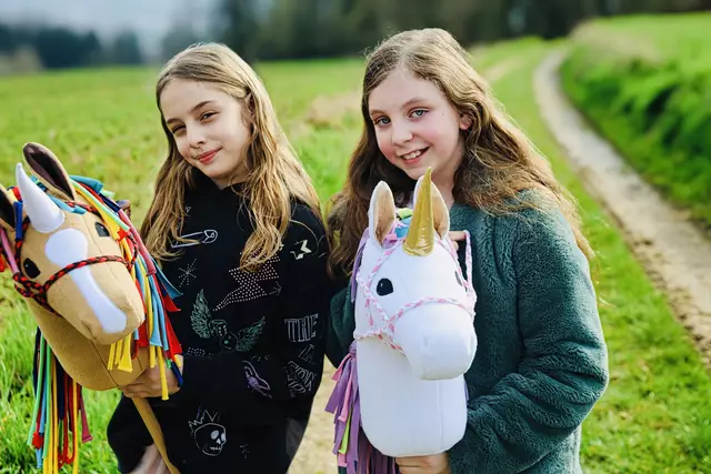 Bunter Ritt: Ein Parcours mit Stecken-Einhörnern. | Foto: Verschönerungsverein Perg