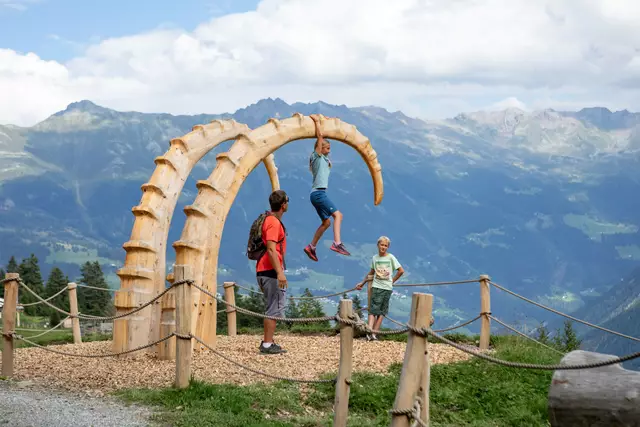 Mit dem neuen Wildtierweg verbindet Fiss Natur und Technologie. | Foto: Serfaus-Fiss-Ladis Marketing GmbH/Andreas Kirschner
