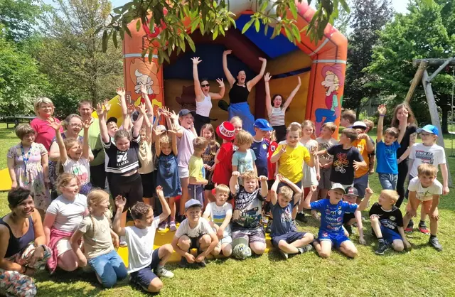 Schülerinnen und Schüler vergnügten sich beim Tag der offenen Türen in Pöllau. | Foto: Lebenshilfe Hartberg