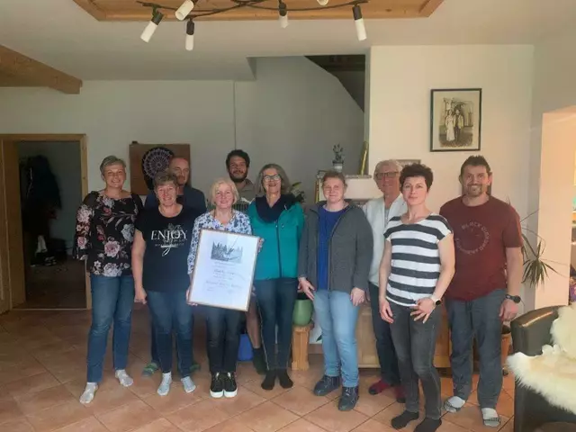 Der Bienenzuchtverein Ferndorf wurde mehrfach für seinen Beitrag zum Natur- und Umweltschutz geehrt. | Foto: Privat