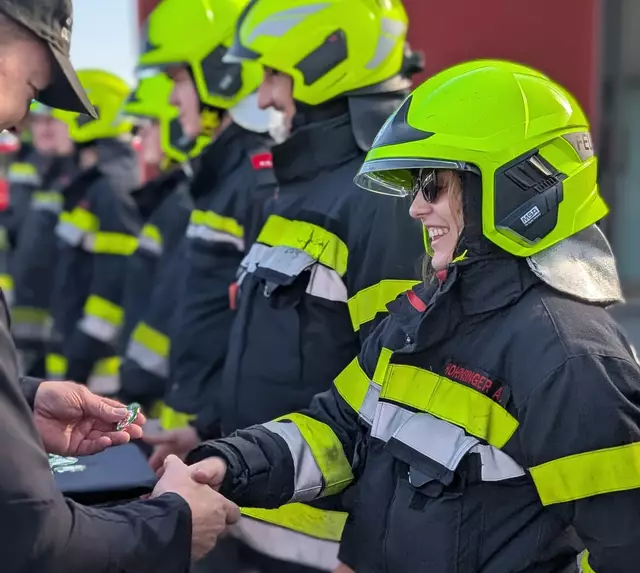 Alina Hohensinger: Frauen bei der Feuerwehr sind schon lange keine Rarität mehr. | Foto: privat