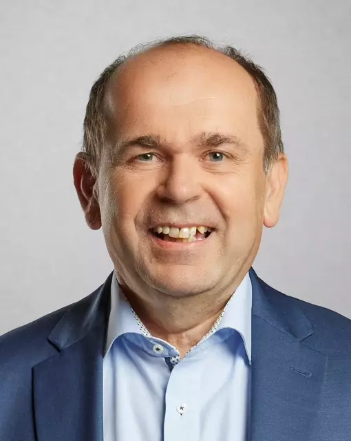 Bürgermeister Klaus Wahlmüller (ÖVP) setzt auch in Zukunft in Hörsching.  | Foto: OÖVP LL