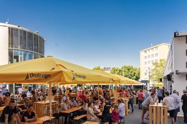 Das Bierfest lädt wieder für neun Wochen zu einem abwechslungsreichen Programm in die Ottakringer Brauerei.  | Foto: Ottakringer Brauerei