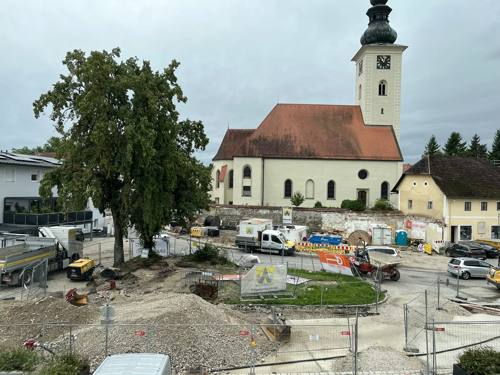 Ortsreportage Hörsching: Brucknerplatz ist Hörsching neuer Mittelpunkt ...