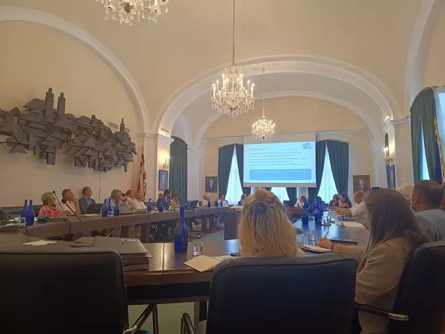 Unter Berücksichtigung der Teuerung und zu bildenden Reserven für die Zukunft beträgt der Konsolidierungsbedarf 6 Millionen Euro jährlich. | Foto: Schmatz