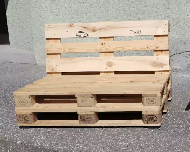 Paletten als Möbel oder Dekoelemente erfreuen sich wachsender Beliebtheit.
 | Foto: Othmar Kolp