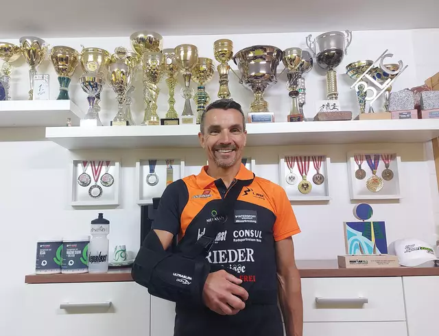 Lädiert, aber nicht demotiviert: Der Welser Extremsportler Gerald Will möchte sich nach seiner schweren Schulterverletzung wieder zurück in den Sport kämpfen und im kommenden Jahr voll durchstarten. | Foto: Will