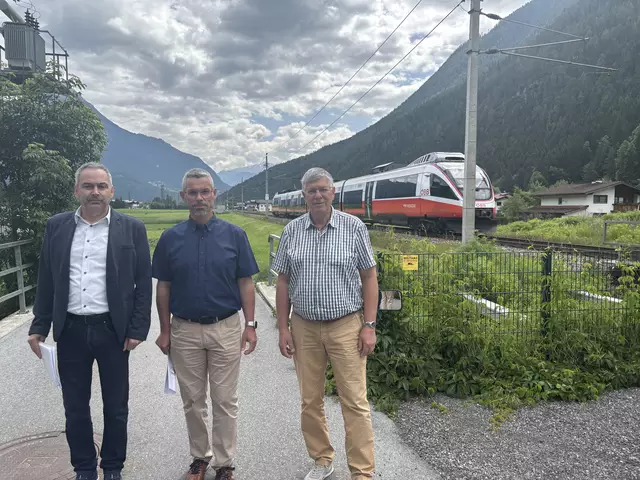 Hier soll eine zweite Schiene als "Abstellgleis" für Güterzüge gebaut werden.
