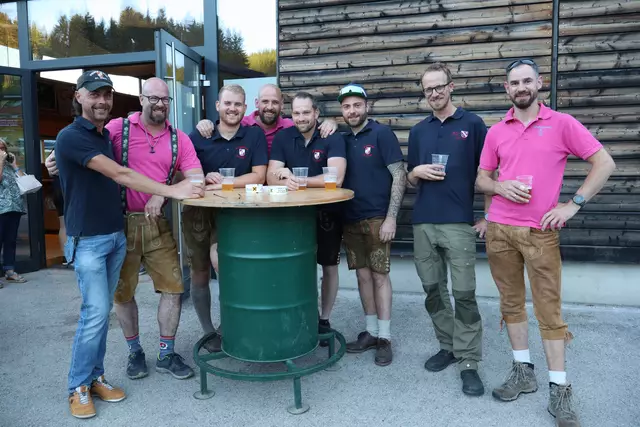 Die Kameraden der FF St. Urban luden zu ihrem traditionellen Fest und bewiesen schon beim Organisieren Teamgeist.  | Foto: Gemeinde St. Urban