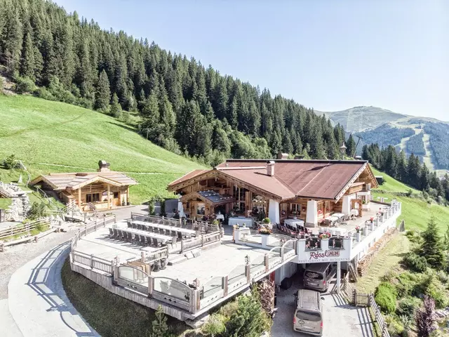 Die Rössl Alm in der Region Zell-Gerlos ist eine beliebte Hochzeitslocation im Zillertal.
 | Foto: Rössl Alm