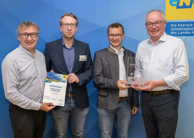 Herbert Greisberger (eNu), Gemeinderat Stefan Holzner, Bürgermeister Nikolaus Noé-Nordberg und LH-Stv. Stephan Pernkopf (v.l.) | Foto: NLK/Khittl