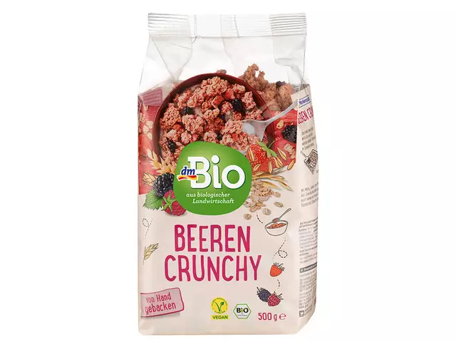 Das dmBio-Produkt "Beeren-Crunchy" wird vom Hersteller zurückgerufen. Grund dafür ist, dass sich im Produkt Spuren von Lupinen befinden und somit die Allergenkennzeichnung nicht korrekt ist.  | Foto: dm