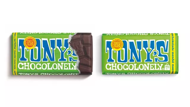 Der Schokoladenhersteller Tony’s Chocolonely ruft bestimmte Chargen der „Zartbitter Mandel Meersalz“-Tafelschokolade in den Größen 180 g und 90 g in Österreich zurück. Grund dafür ist das mögliche Risiko kleiner Steinchen im Produkt.  | Foto: © Tony's Chocolonely
