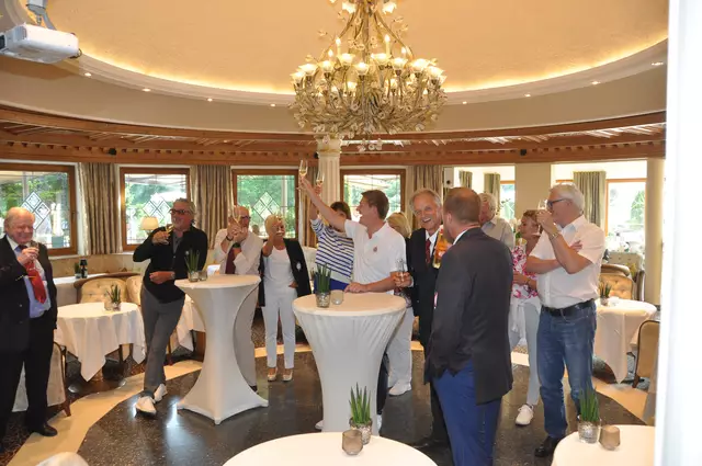Großer Jubel um den Europameister beim Empfang im Lärchenhof